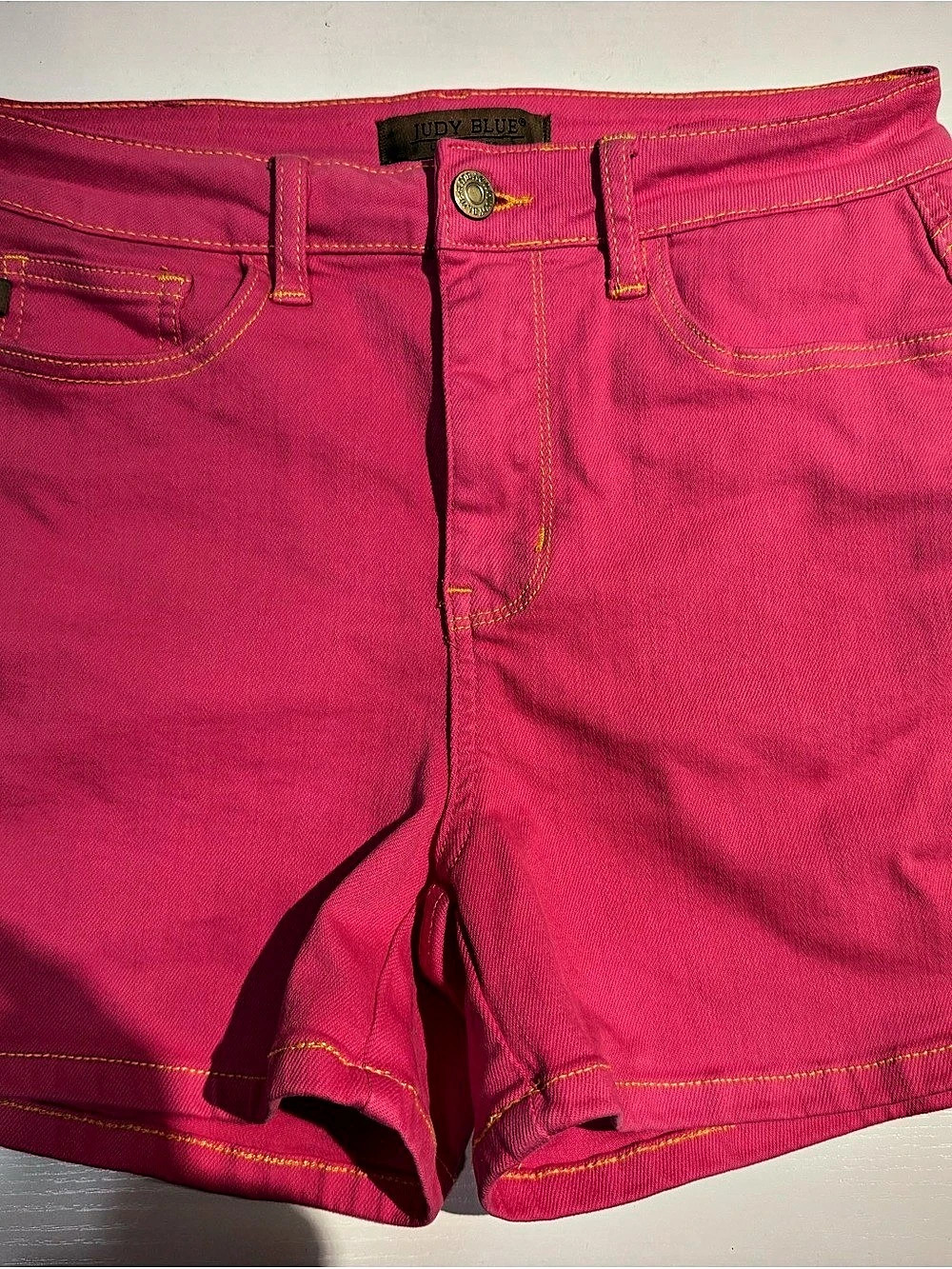 Judy Blue Magenta Garment Dyed Pocket Embroidery Shorts Pink Jean Shorts Size M
